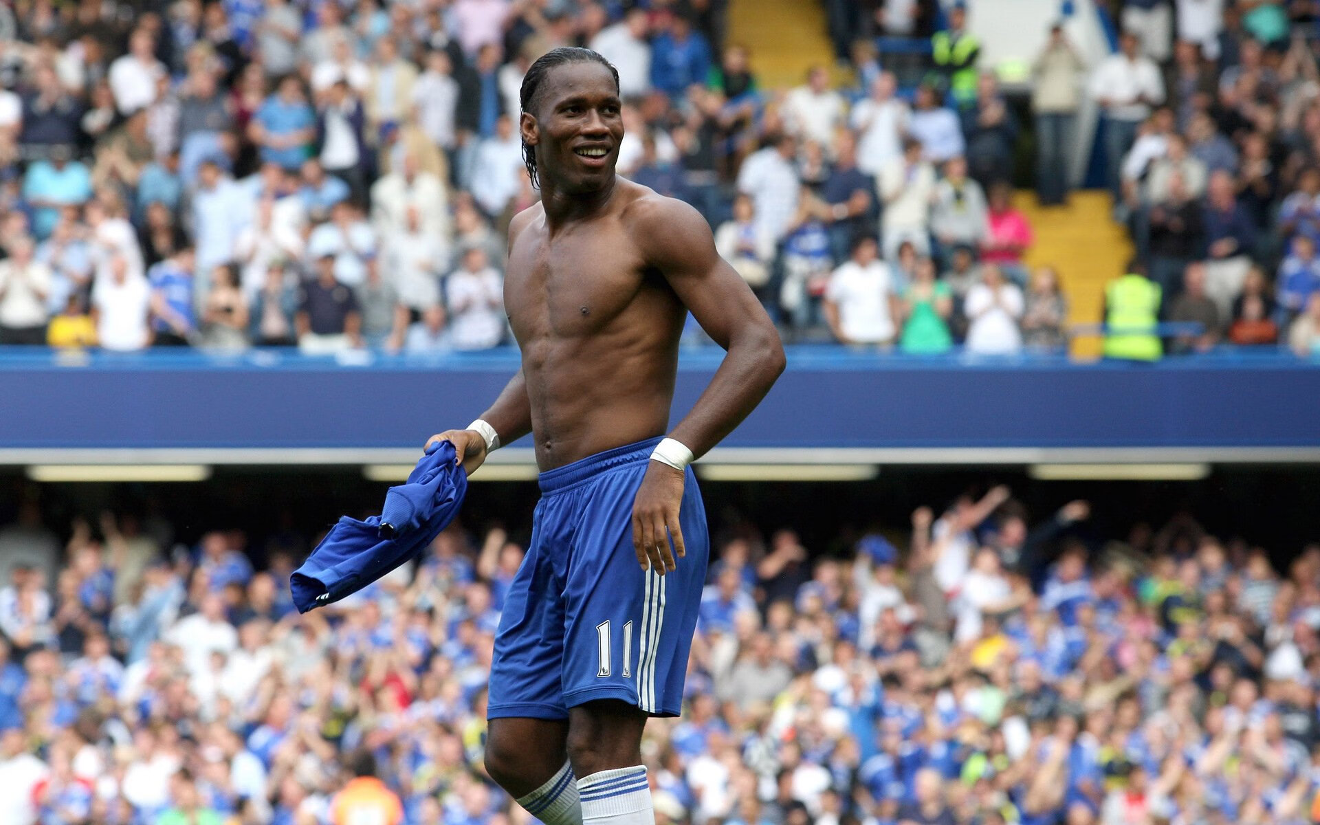 熊猫体育app-黄潜教科书式胜利，比利亚雷亚尔如何正面击溃曼城，托尼的战术艺术